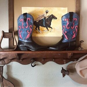 Vintage Nine West purple and pink cowgirl boots